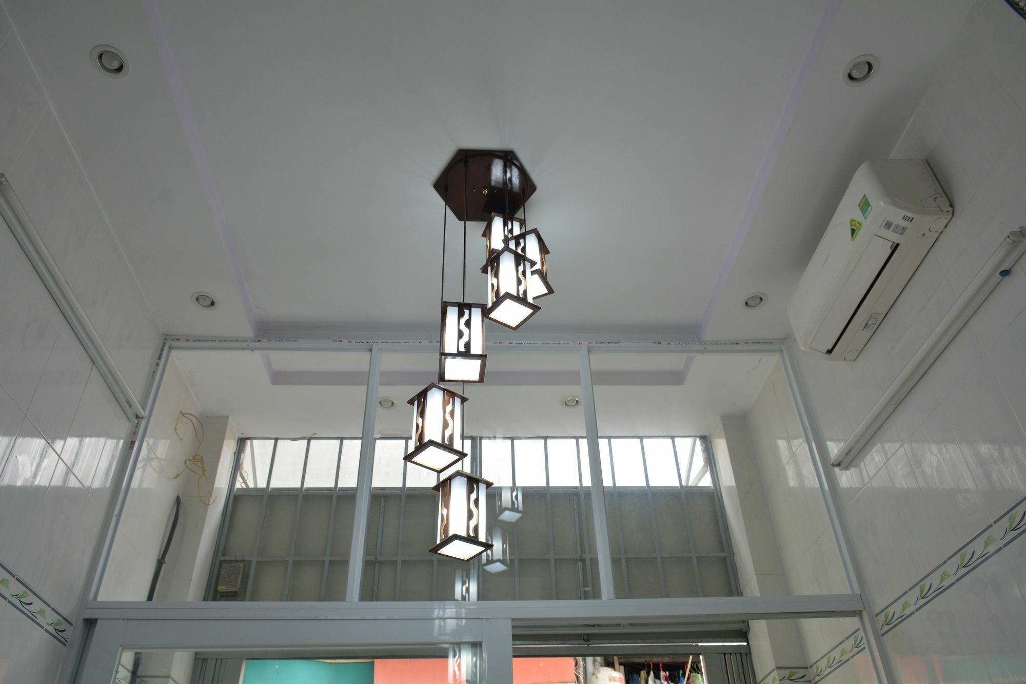 YHD Hotel Ho Chi Minh-stad Buitenkant foto